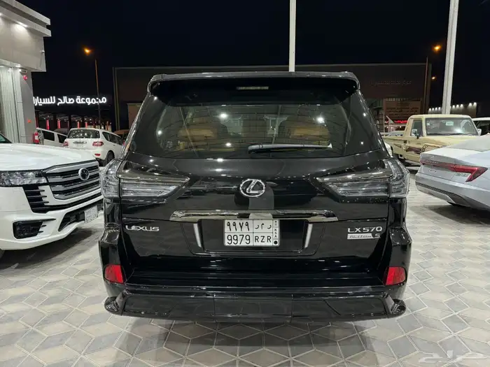 لكزس 2021 LX 570 بلاك اديشين شررط وكالة 6