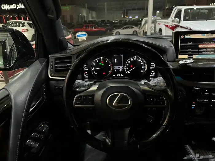 لكزس 2021 LX 570 بلاك اديشين شررط وكالة 11