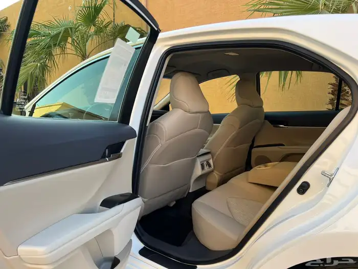 تويوتا كامري سعودي 18