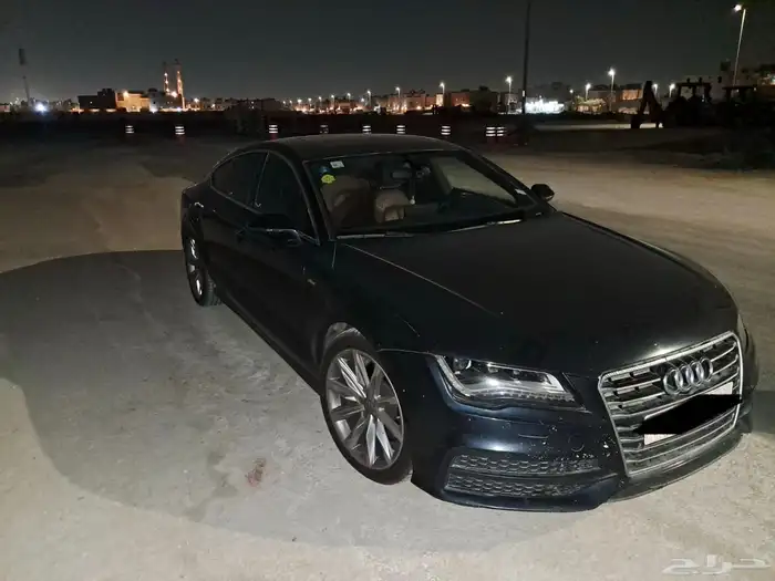 سياره للبيع اودي للتواصل على الرقم هذا 4