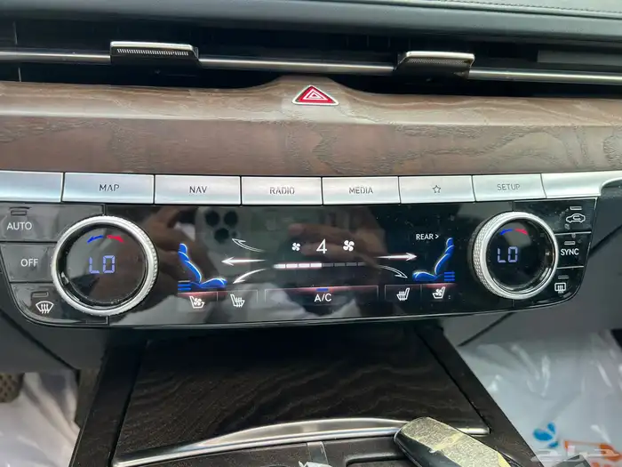 جنسس 2022 سعودي G80 رويال 4 سرندل 17