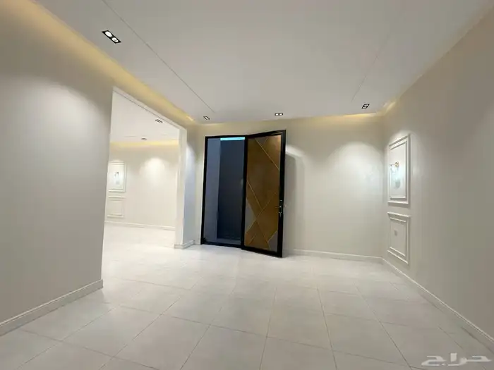 للبيع شقه وسيعه بالقرب من مطار ابها 4