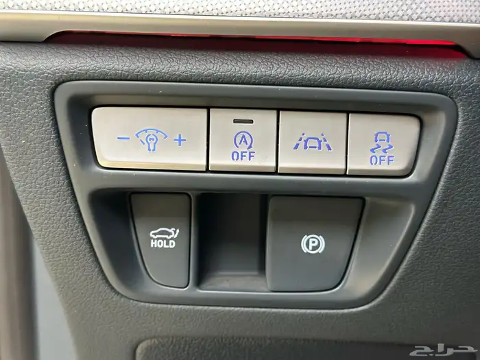 جنسيس G80 2021 25