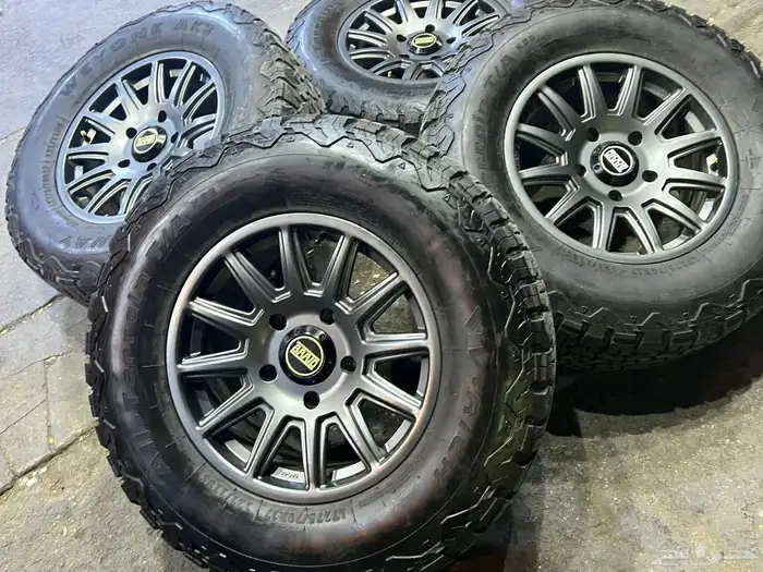 جنوط برايد لند كروزر 5 مسمار مع كفرات نص حجري مقاس275 70 17 5