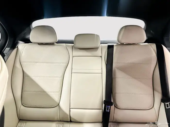 2023 Mercedes-Benz C300 11