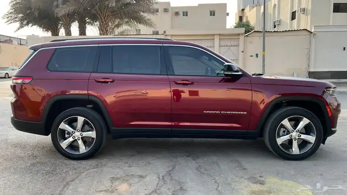 غراند شيروكي ليمتد 2021 12