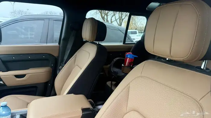 للبيع ديفندر 2025 - V8 - 525 شبه اصفار وارد كندا 6