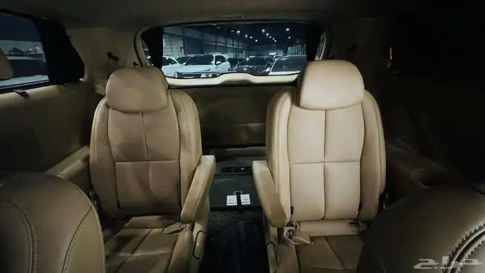 كيا كارنفال 9 راكب بطاقة جمركية 7