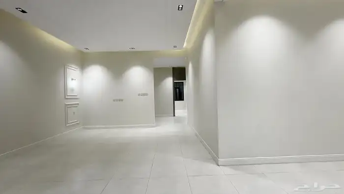 للبيع شقه وسيعه بالقرب من مطار ابها 2