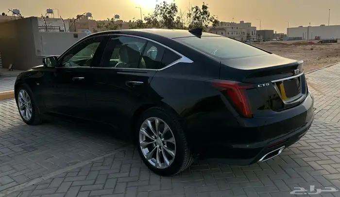 كاديلاك CT5 2023 3