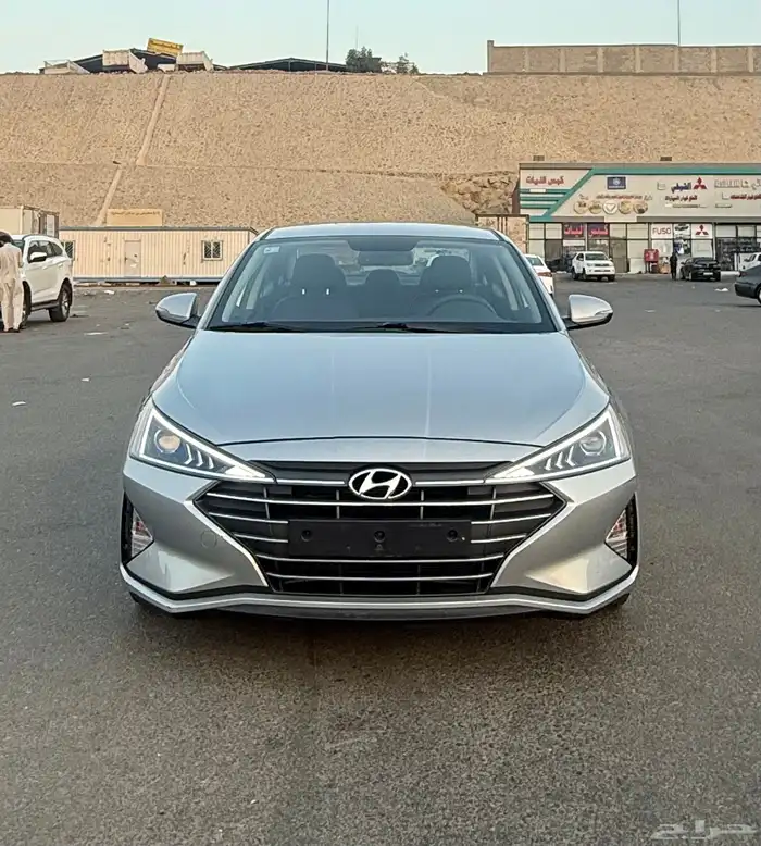 هونداي النترا 2020 ( بنزين ) فل كامل بدون فتحه سقف للبيع 1