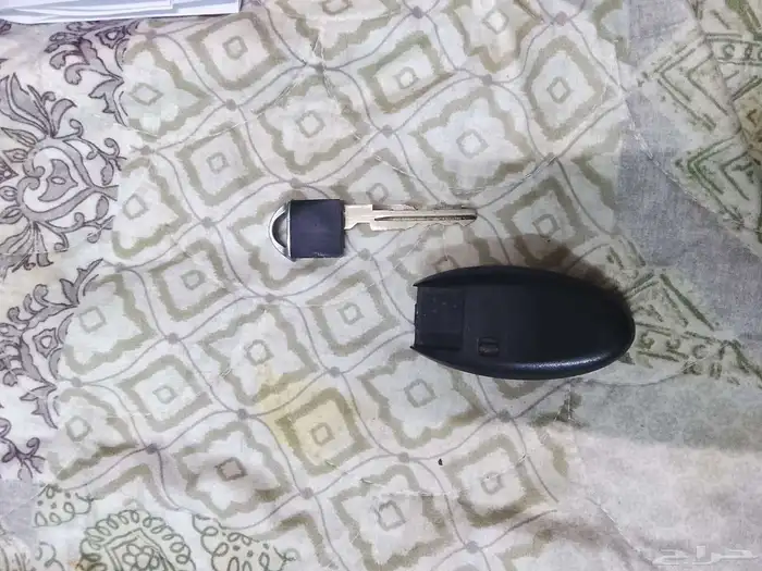 مفتاح انفنتي من2006-2010مع الجراب ومفتاح اكسنت 2010 2