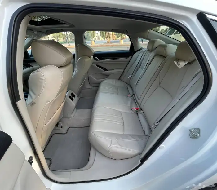 هوندا اكورد 2018 فل سعودي 10