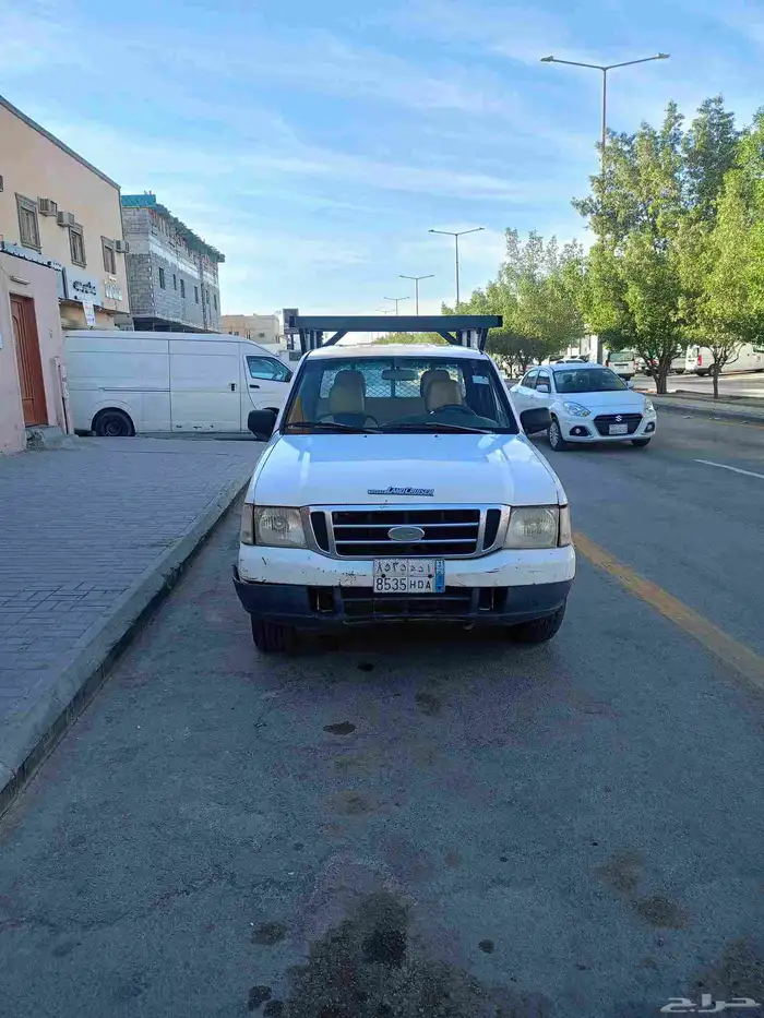 وانيت فورد رينجر موديل 2005 3