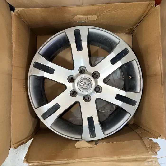 طقم جنوط جيب نيسان اكستيرا 1