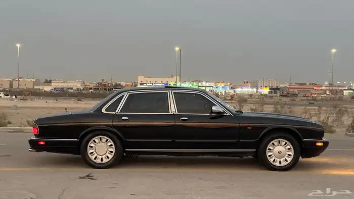 جاكوار ديملر نادر 4