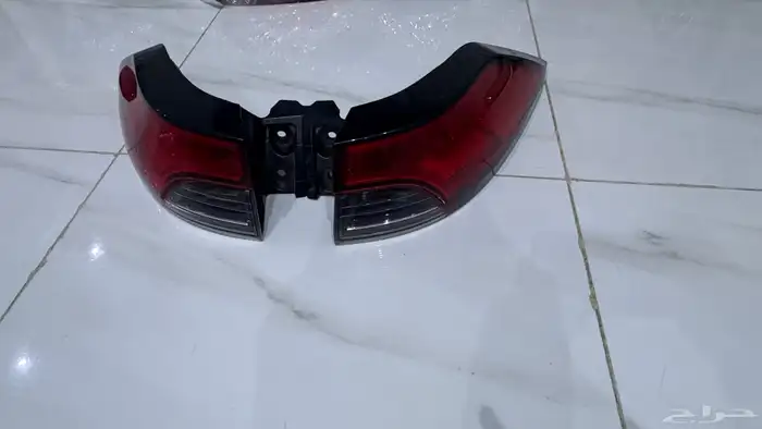 إسطبات ركن خلفي كورولا كروس 1