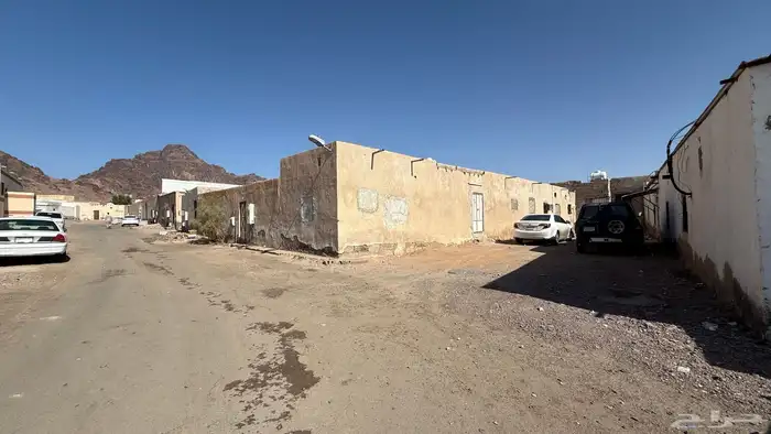 للبيع بيت شعبي في حي وعيرة 3