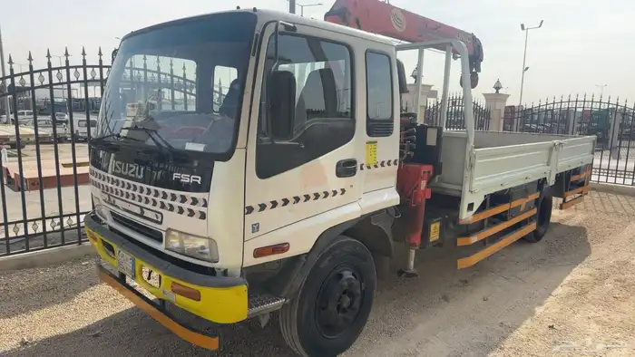 ايسوزو 2002 عليها ونش بوم ترك للبيع 0