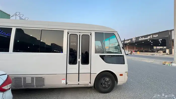 ميتسوبيشي 2009روزا 30 راكب ديزل 4