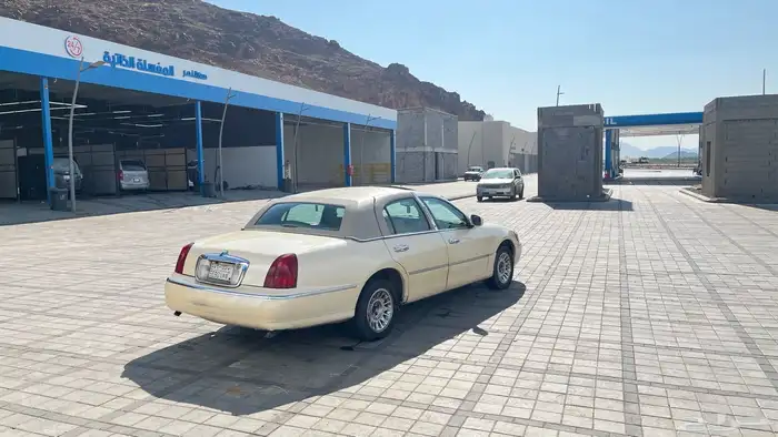 لنكولن تاون كار مجدد مفحوص 16