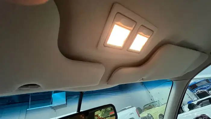 لينكولن تاون كار 1992 بريزيدينت 21