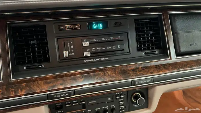 لينكولن تاون كار 1992 بريزيدينت 19