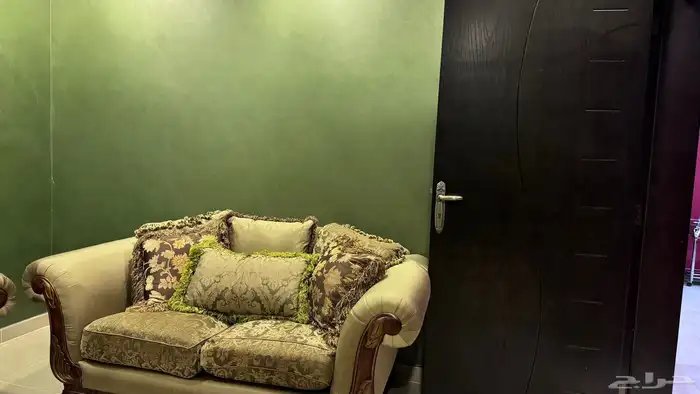 كنب 3 قطع مع السجادة 2