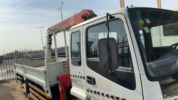 ايسوزو 2002 عليها ونش بوم ترك للبيع 5