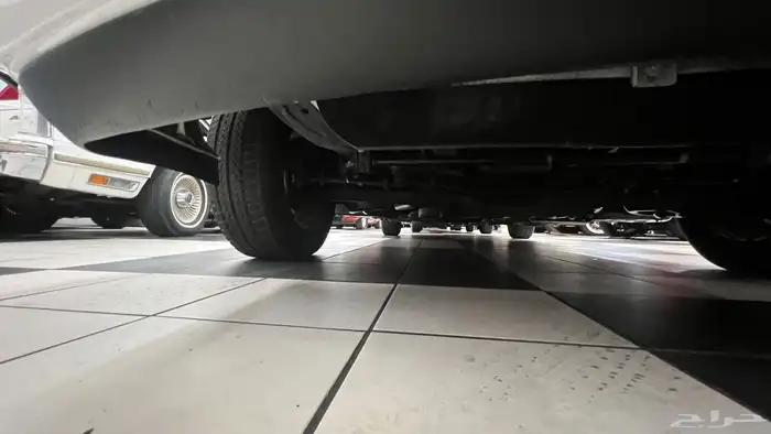 لينكولن تاون كار 1992 بريزيدينت 15