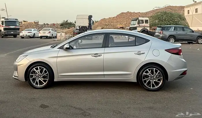 هونداي النترا 2020 ( بنزين ) فل كامل بدون فتحه سقف للبيع 6