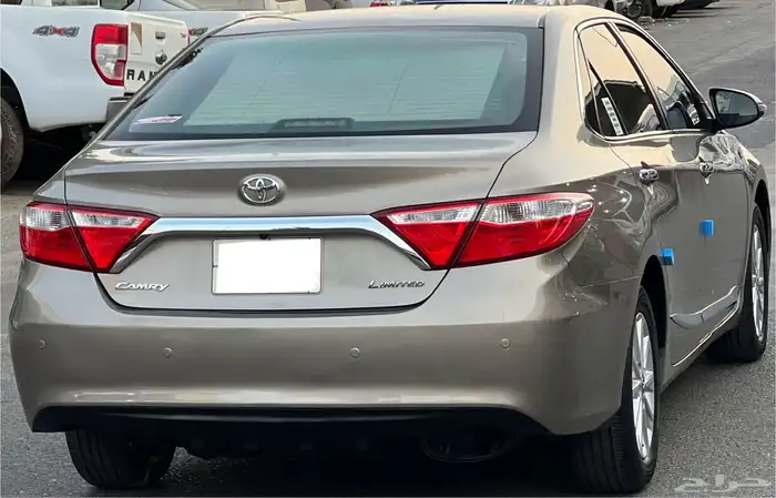 تويوتا كامري ليمتد 2017 10