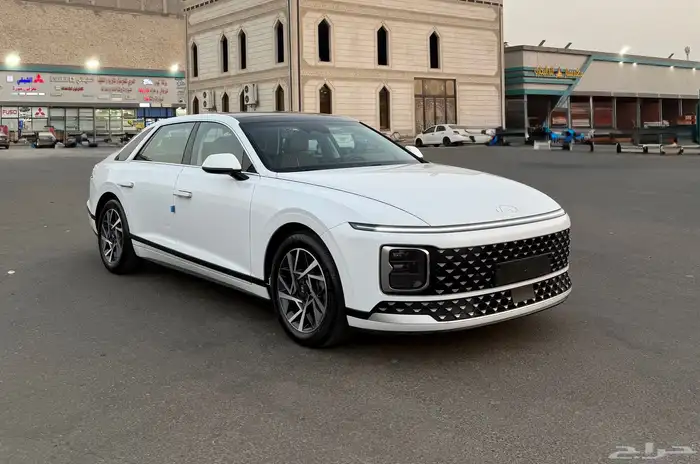 هونداي ازيرا 2023 ( بنزين ) فل كامل شبه جديدة للبيع 2