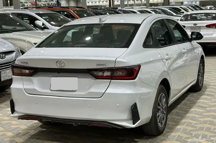 تويوتا يارس 2024 مستعمل 10