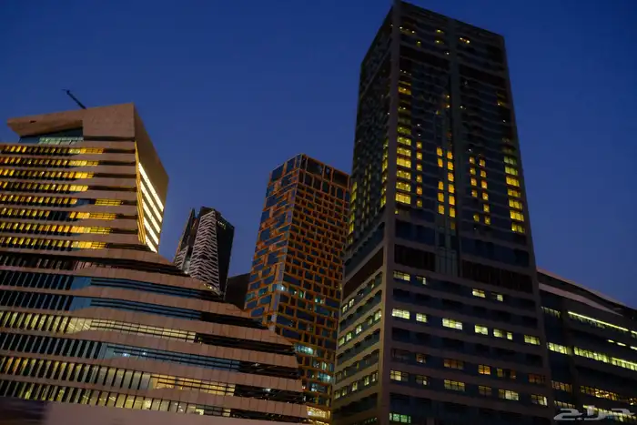 كاميرا فوجي مع عدستين جديدة ونظيفة   XT-30 II 17