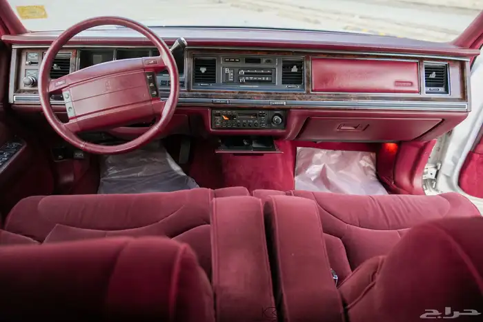 للبيع كلاسيك تاون كار لنكولن 1991 ممشى 12 الف 6