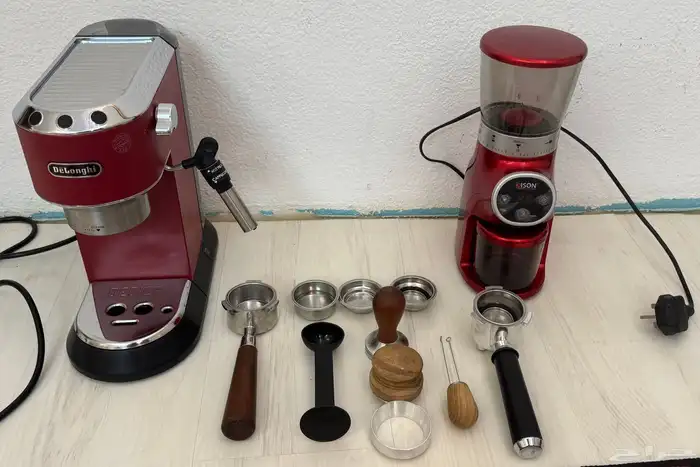 ماكينة قهوة ديلونجي ديديكا مع طاحونة اديسون 9