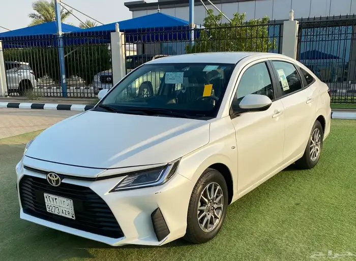 تويتا يارس2024 ممشي 11 الف y plus 0