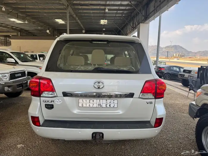 للبيع جي اكس ار 2015 سعودي فل كامل 60 عام عداد 168 الف 9