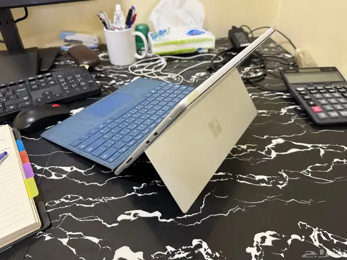 لابتوب سيرفس برو 8 يستخدم تابلت ولاب توب 4