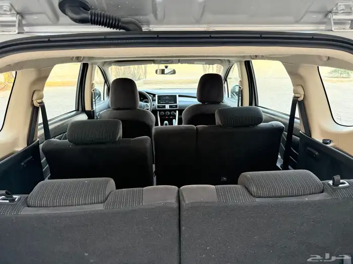 ميتسوبيشي اكسباندر موديل 2022 نظيف عداد قليل 32