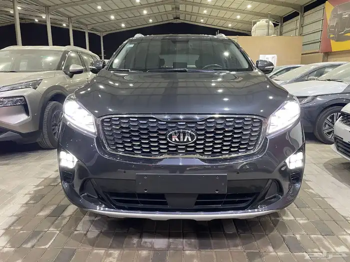 كيا سورنتو 2019 5 ركاب نص فل ( ديزل ) 2.0D 5