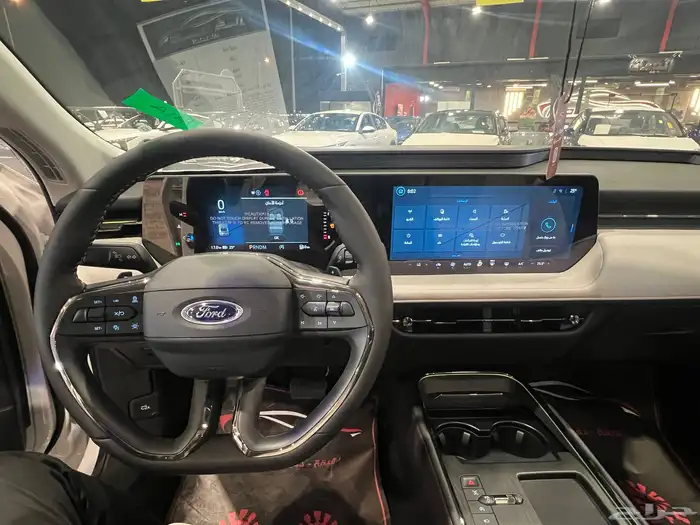 فورد تورس تيتانيوم 2026 10