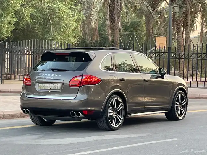 بورش كايين S 2013 فل كامل نظيف جدا منوة المستخدم 29