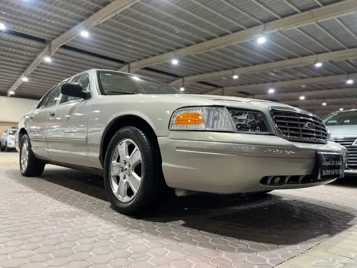 فورد فكتوريا 2011 9