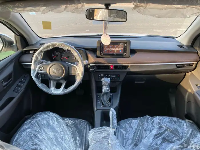 تويتا يارس2024 ممشي 11 الف y plus 33