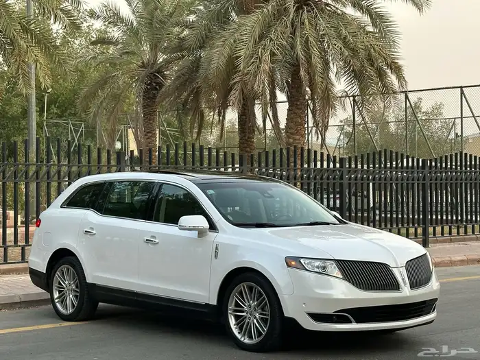 لينكون MKT موديل 2013 فل كامل 10