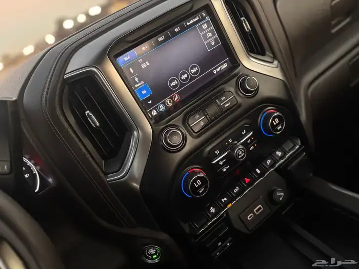 شيفروليه سلفرادو تريل بوس z71 2020 32