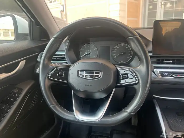 جيلي امجراند 2023 5