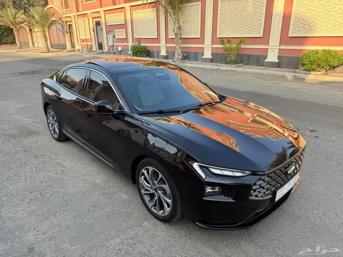 فورد تورس تيتانيوم فل كامل 2025 شبه جديد 17